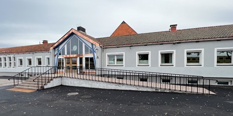Ekeberg-skole-Oslo-Universell-Service-rampe-rekkverk-Byantikvaren.jpg